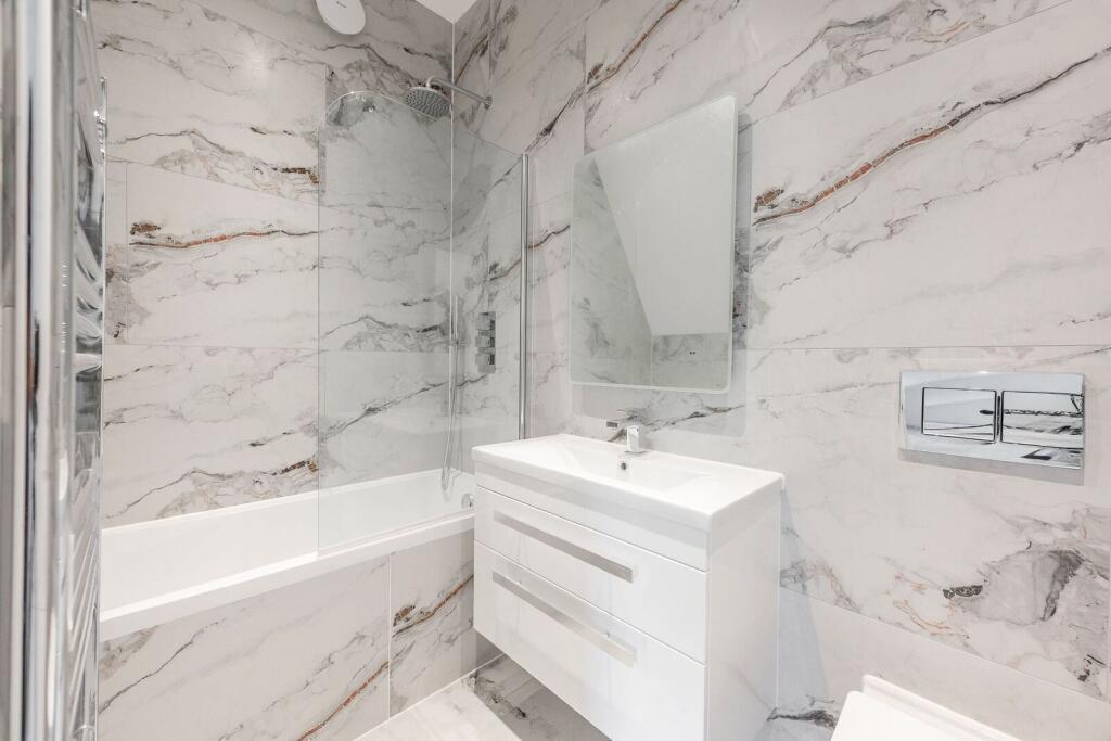Apartment in London - More