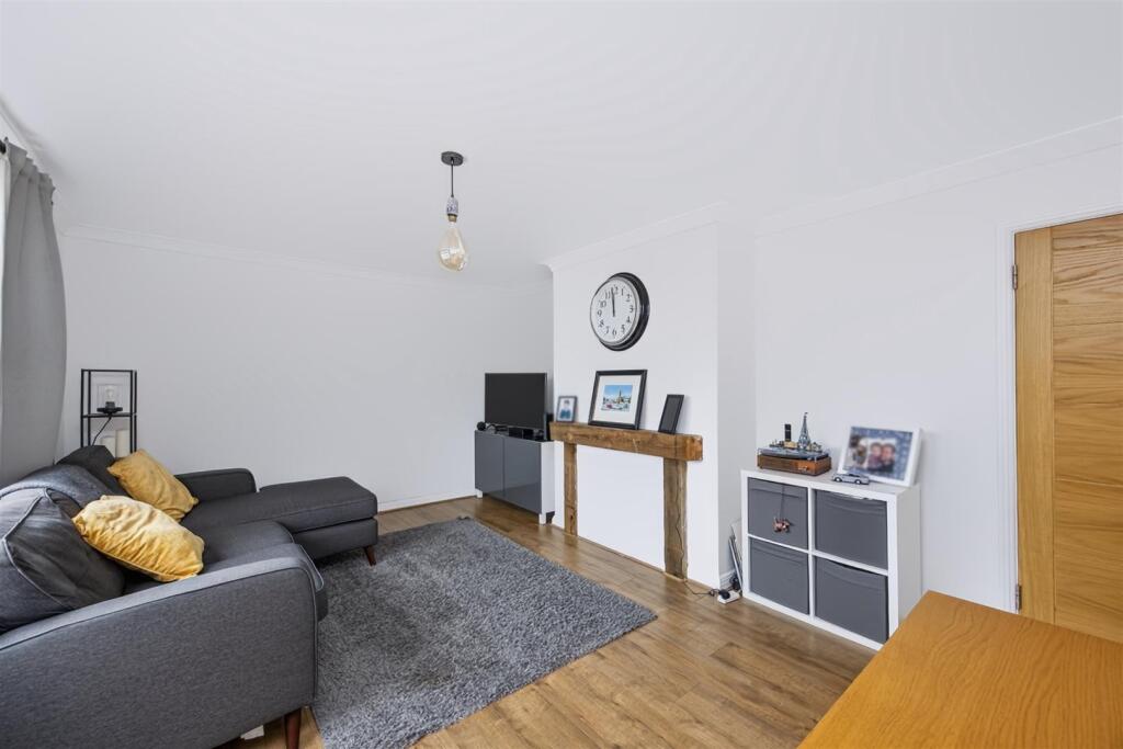 Meadway Court, Southwick, Brighton - View 6