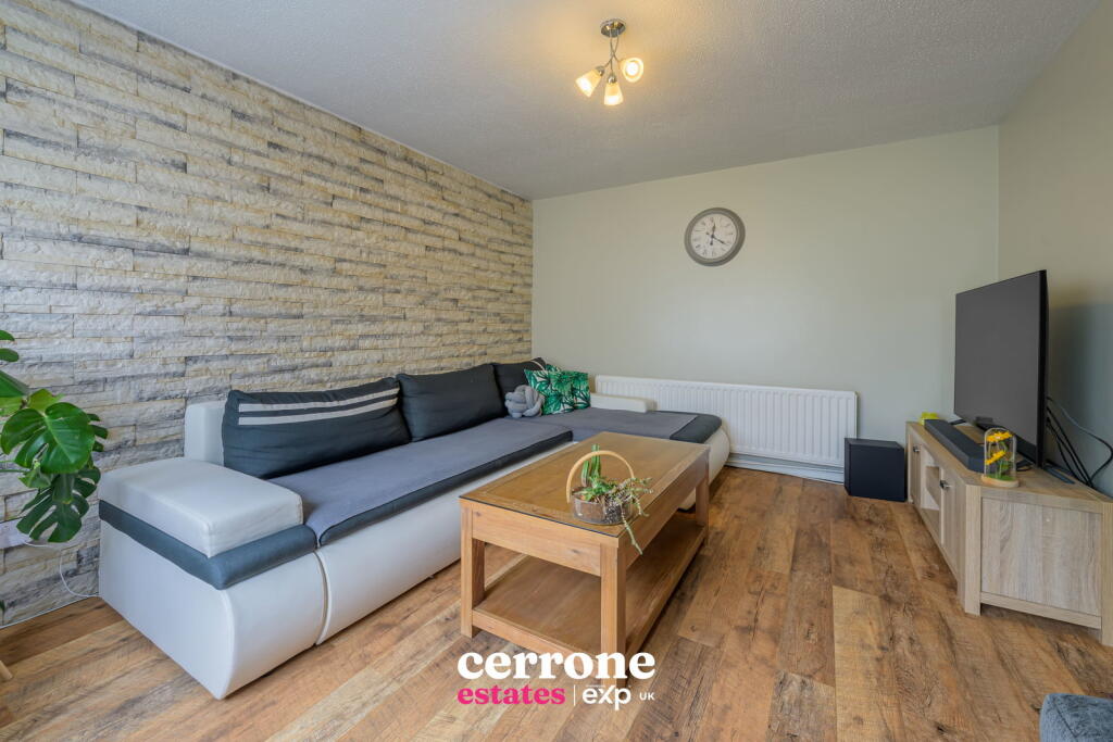 House in Redditch, Worcestershire - View 3
