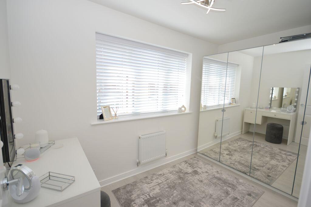 Higherfield Crescent, Prescot – další