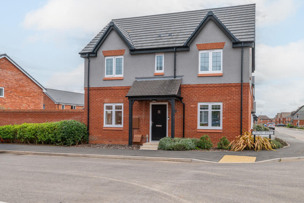 Main image of property: Larches Avenue, Tatenhill, DE13