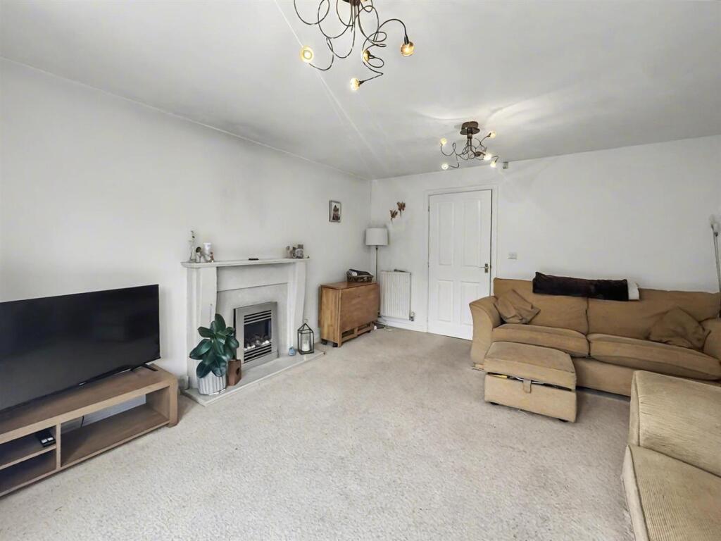 Hardy Place, Lichfield photo 4