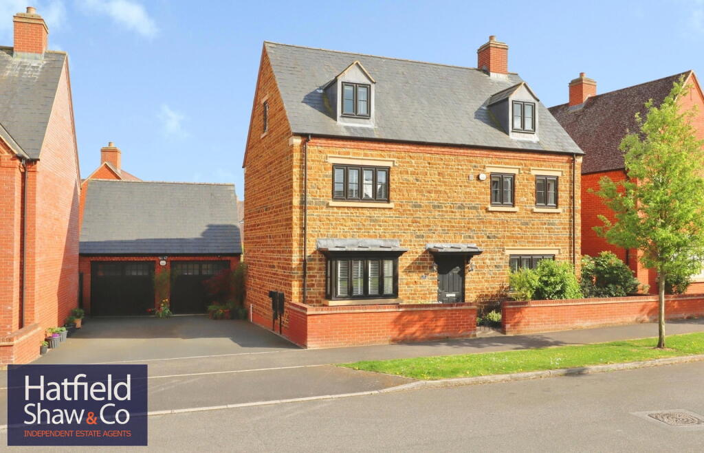 Main image of property: Juno Crescent, Brackley NN13 6GN