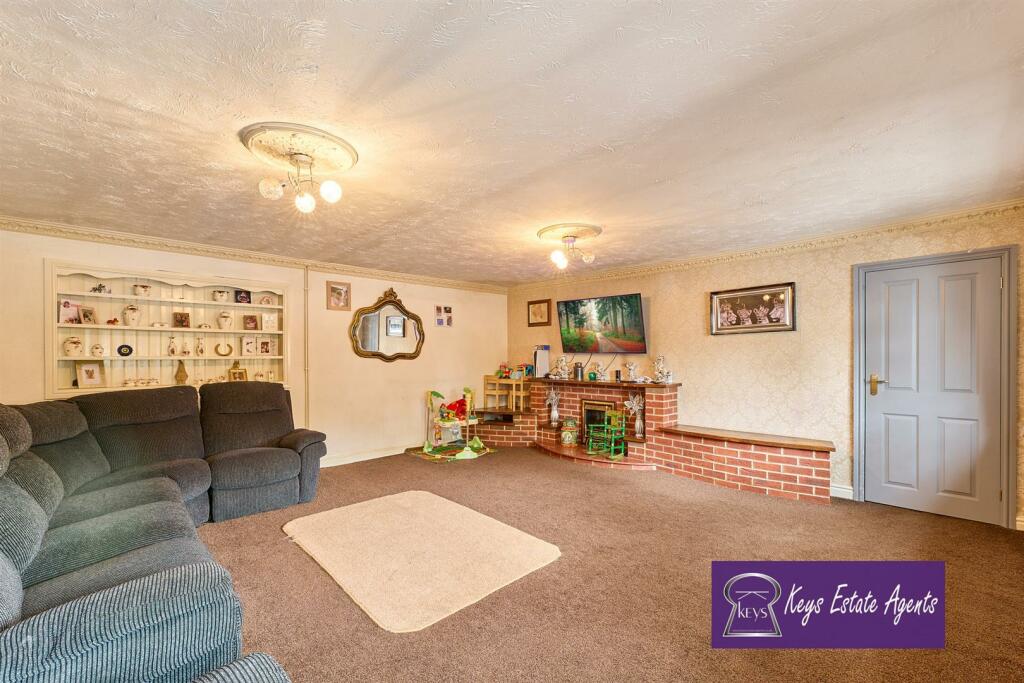 Woodlands Lane, Blythe Bridge, Stoke on Trent photo 3
