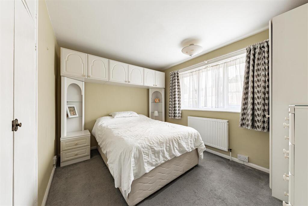 House in Canterbury, Hales Place - More