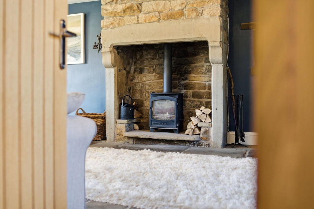 Glen View Road, Burnley, BB11 3QS photo 4