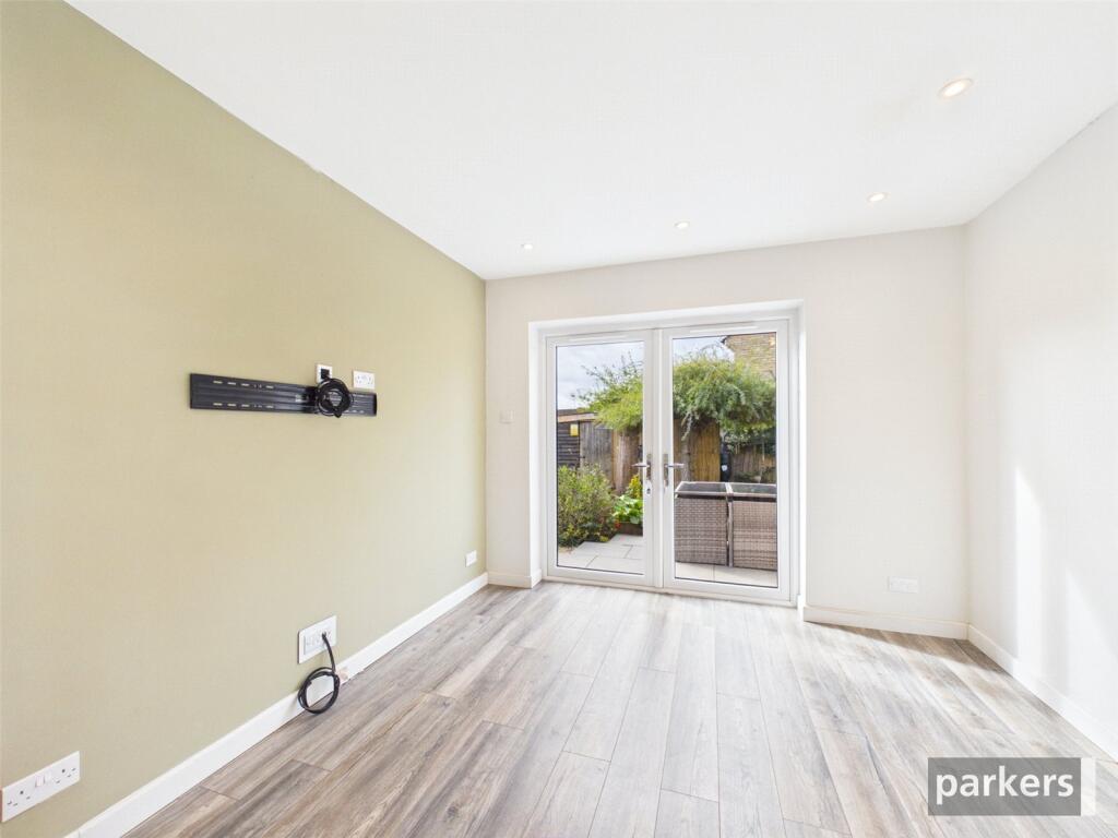 House in South Oxfordshire, Sonning Common - More