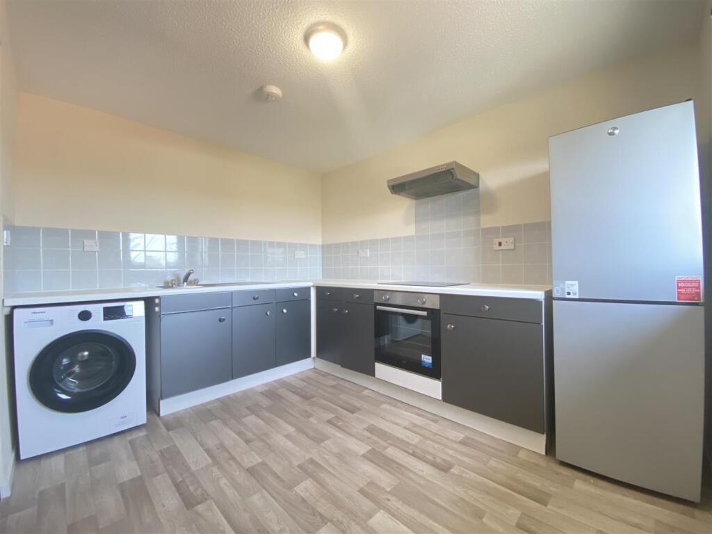 Apartment in Perth - View 2