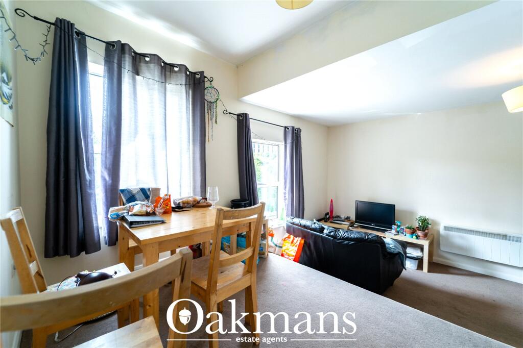 Apartment in Birmingham, Selly Oak - View 3