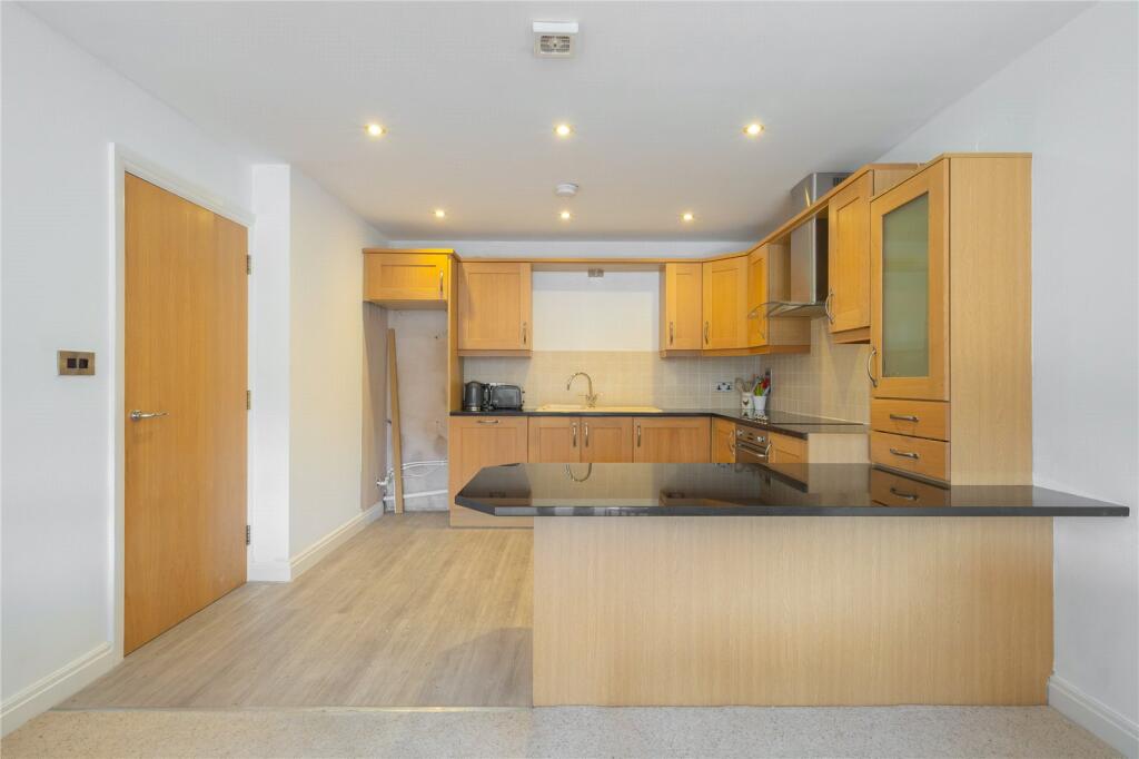 Apartment in Huddersfield - More