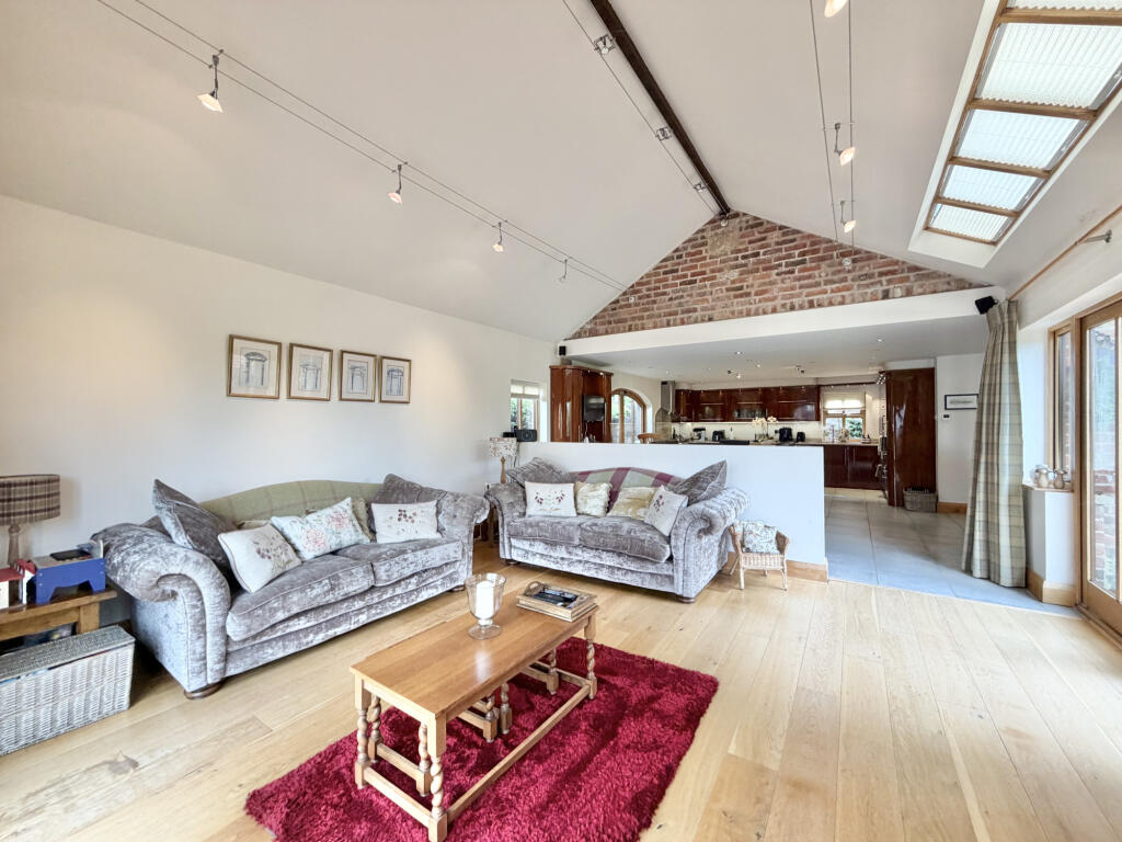 House in Fylde, Staining - View 4
