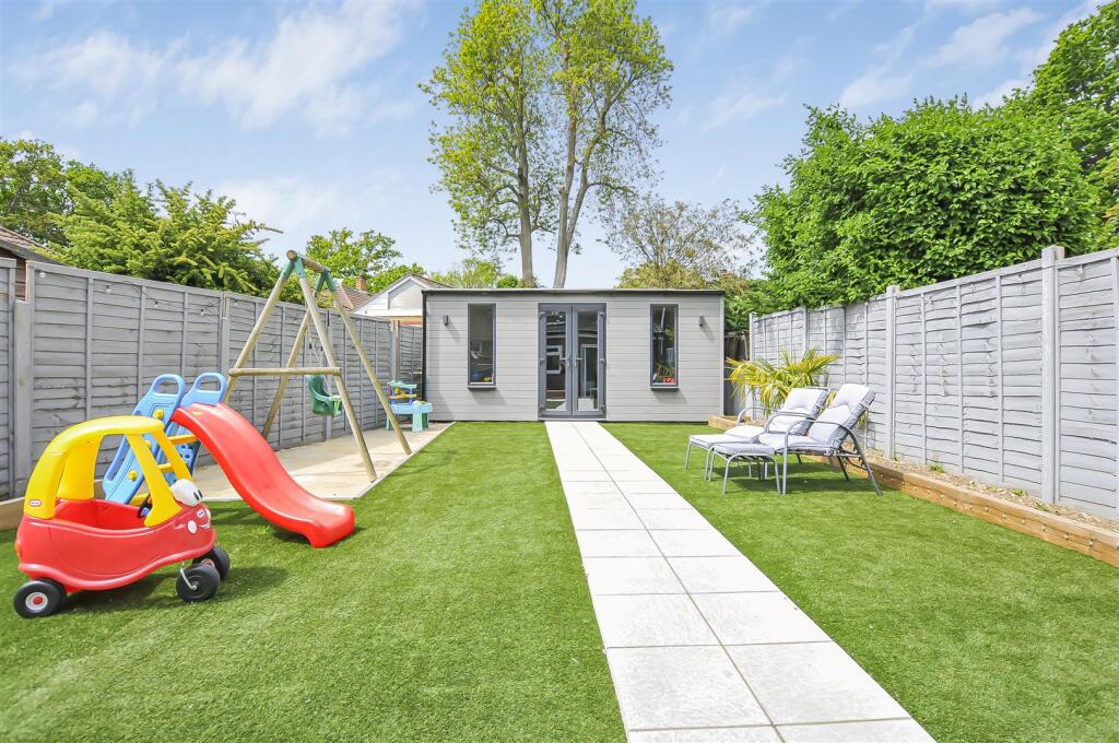 Additional image 13 of Claremont, Bricket Wood, St. Albans