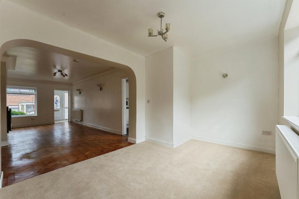 Linden Drive, Prenton - View 6