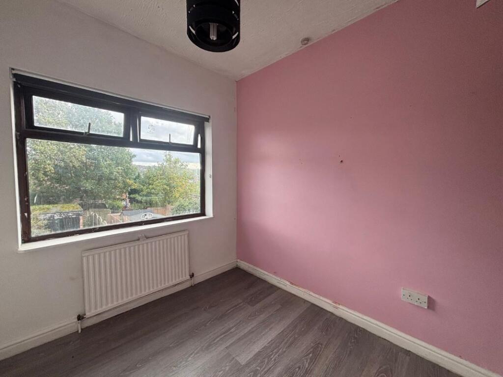 44 Corona Avenue, Hyde, Cheshire, SK14 2LD photo 5