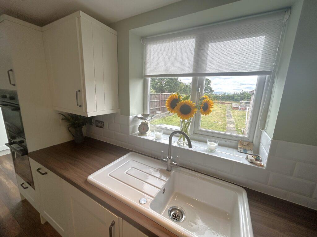 Slipper Lane, Mirfield, WF14 0HE photo 4