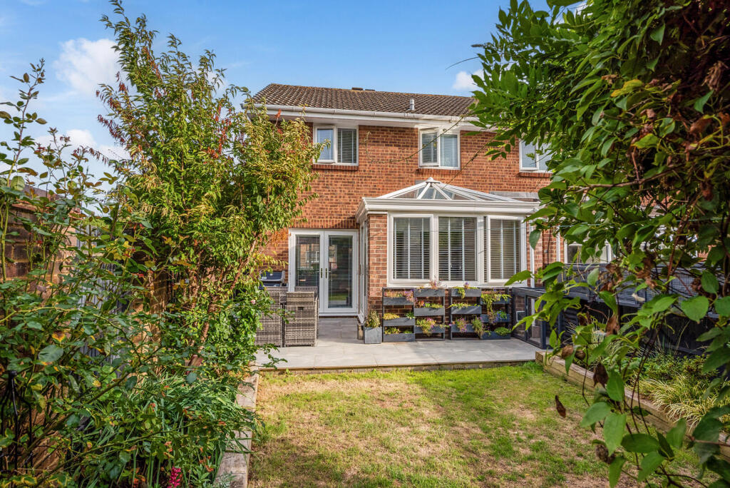 House in Southampton - View 4