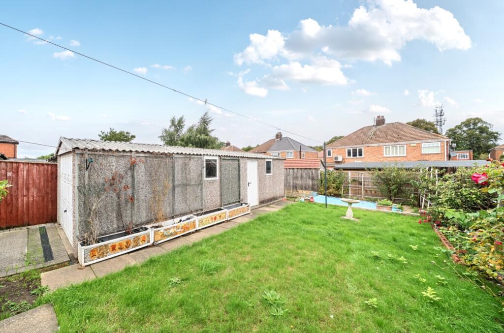 House in Grimsby, Littlefield - View 4