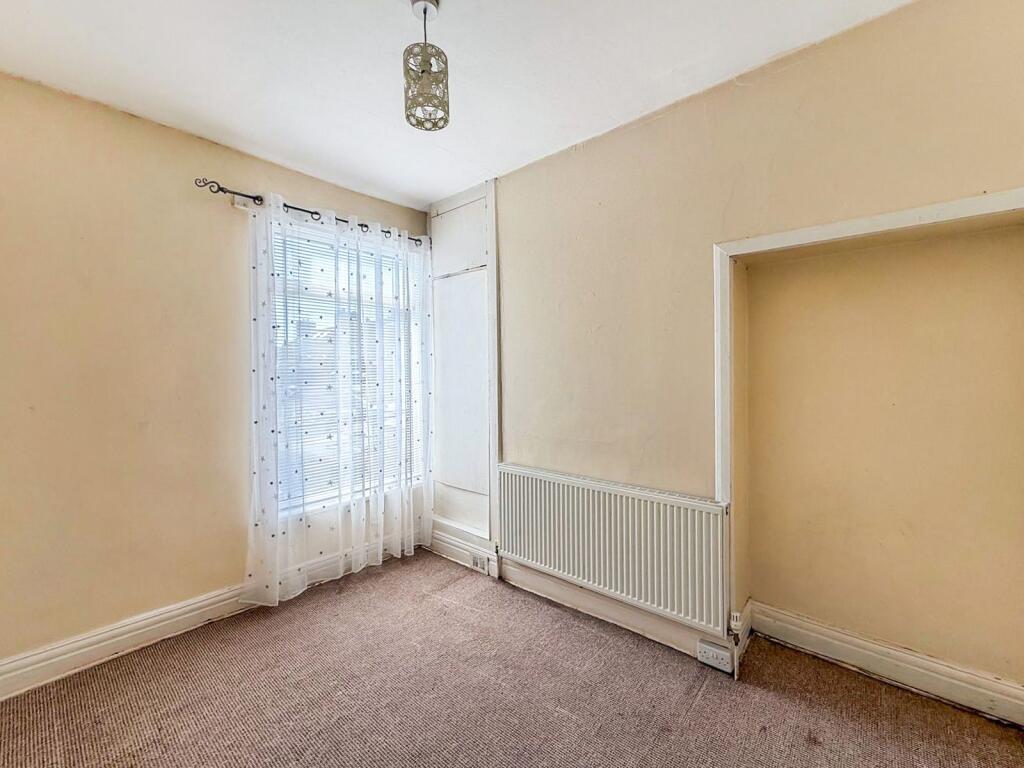 House in Hull, Kingston upon Hull - More