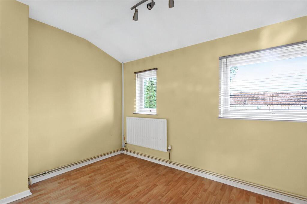 House in Reading - More