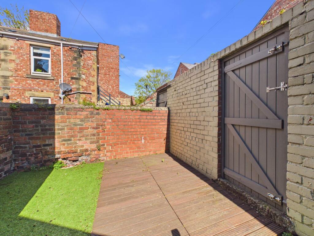 Apartment in Gateshead, Deckham - View 3