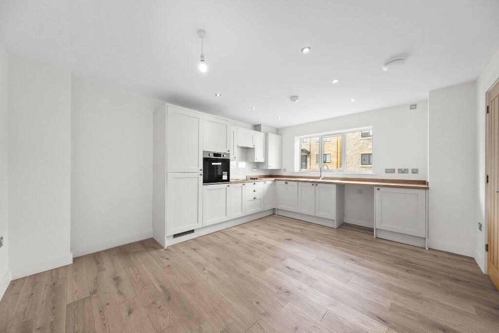Main image of property: Delf Hill,
Rastrick,
HD6 3NL