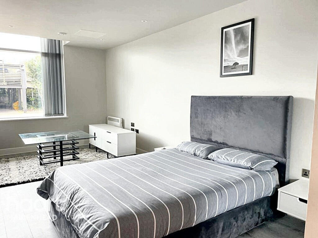 Main image of property: Wokingham Road, BRACKNELL