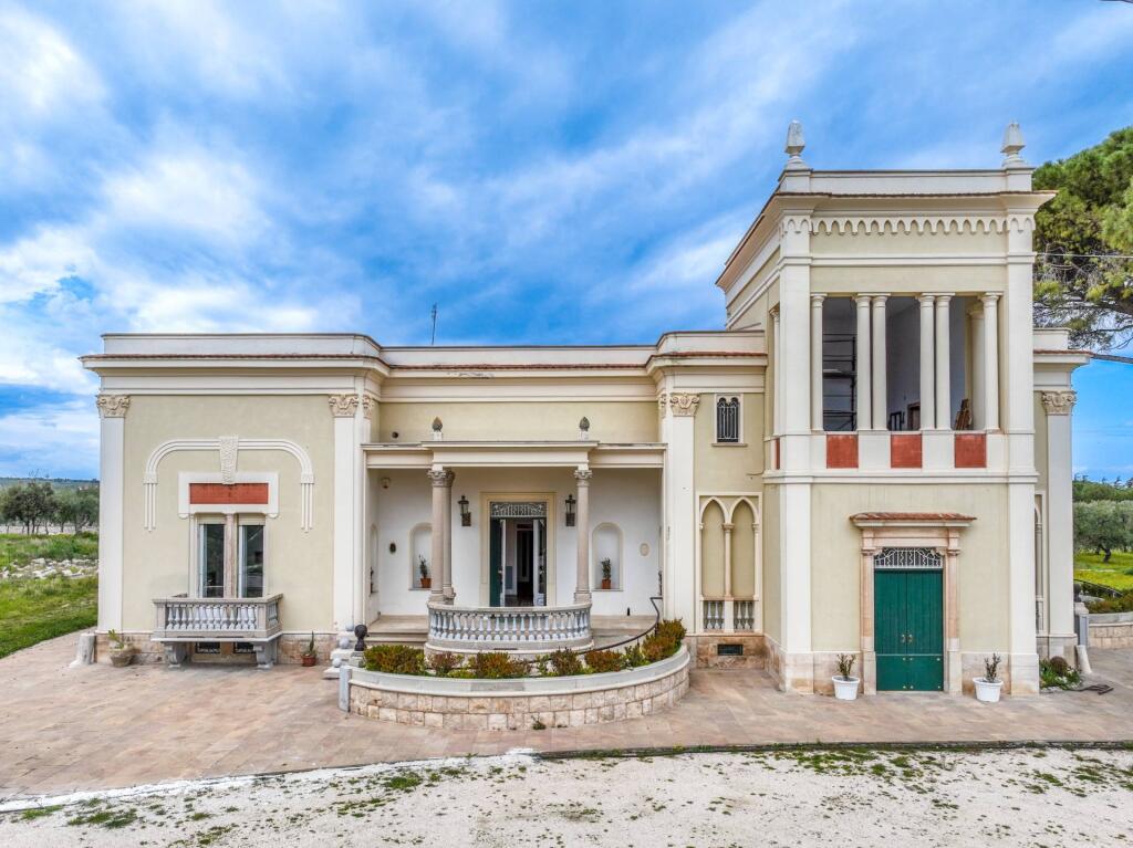 Main image of property: Apulia, Bari, Corato