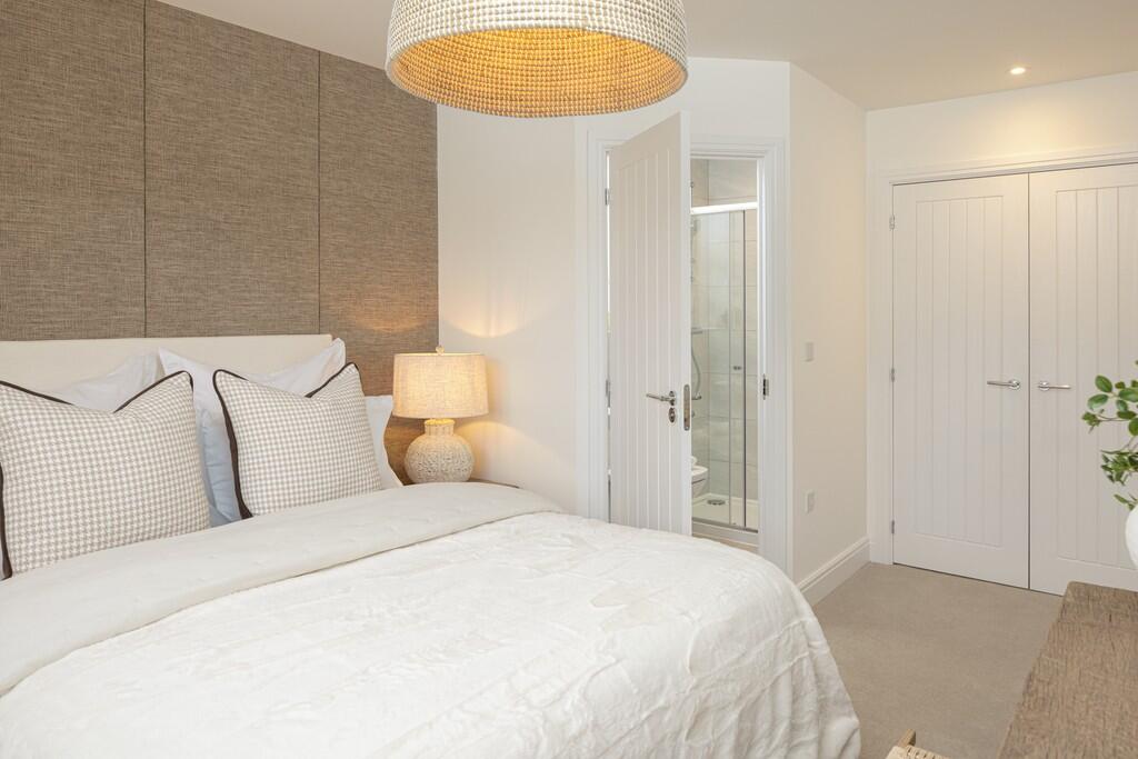 House in Horsham, Old Holbrook, North Horsham - View 5