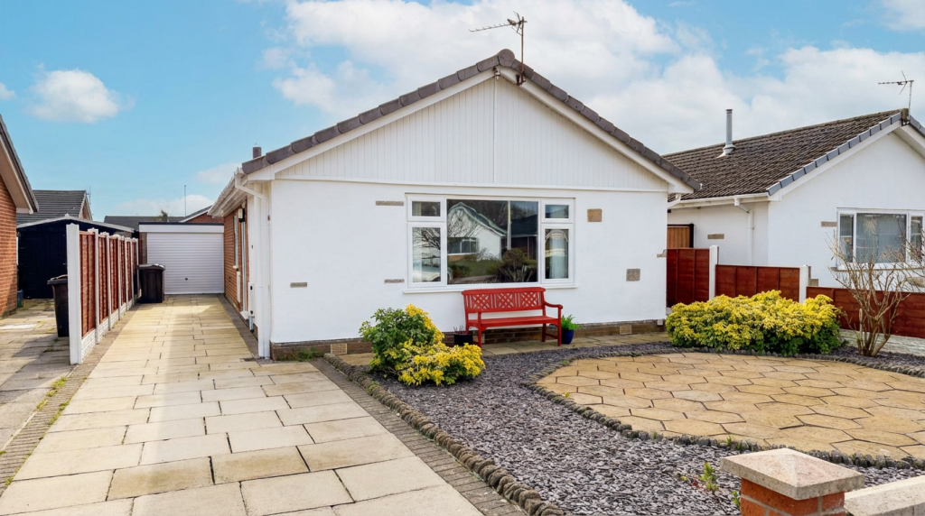3-bed detached on Surrey Close, Southport, PR9, £285,000