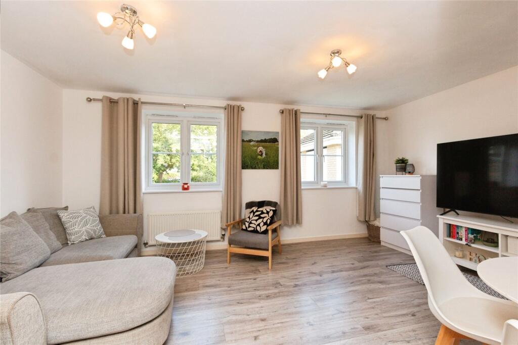 Apartment in Reading - View 3