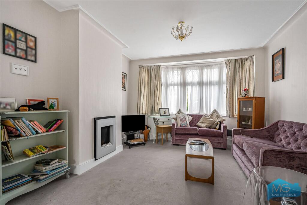 House in London, Brunswick Park - View 3