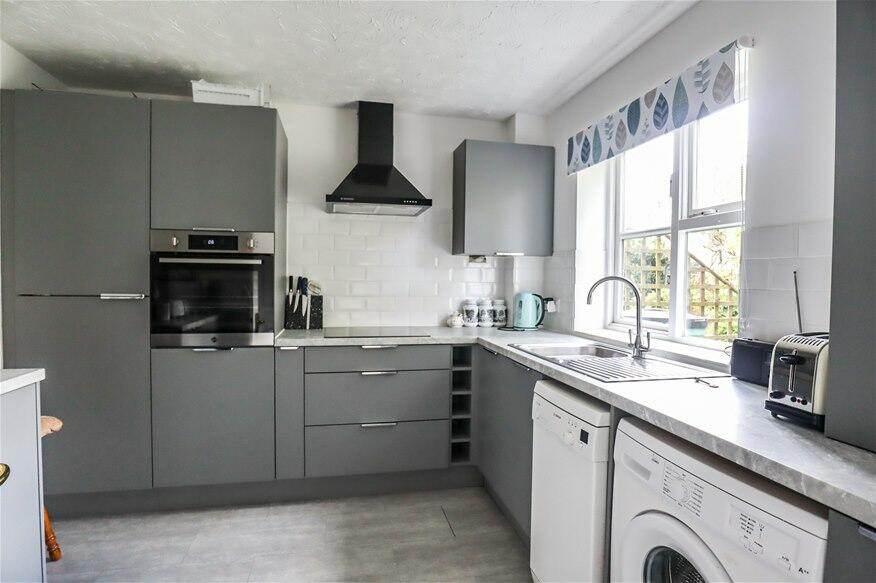 Additional image 2 of Sun Lane, Harpenden, AL5