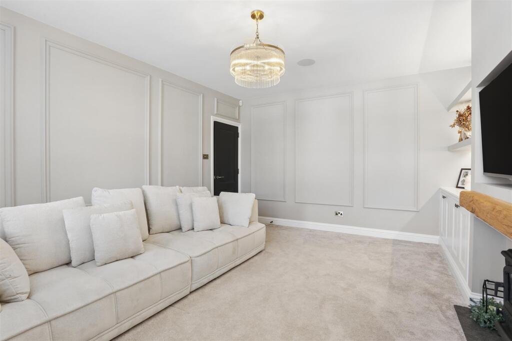 House in Kingston upon Thames - View 4