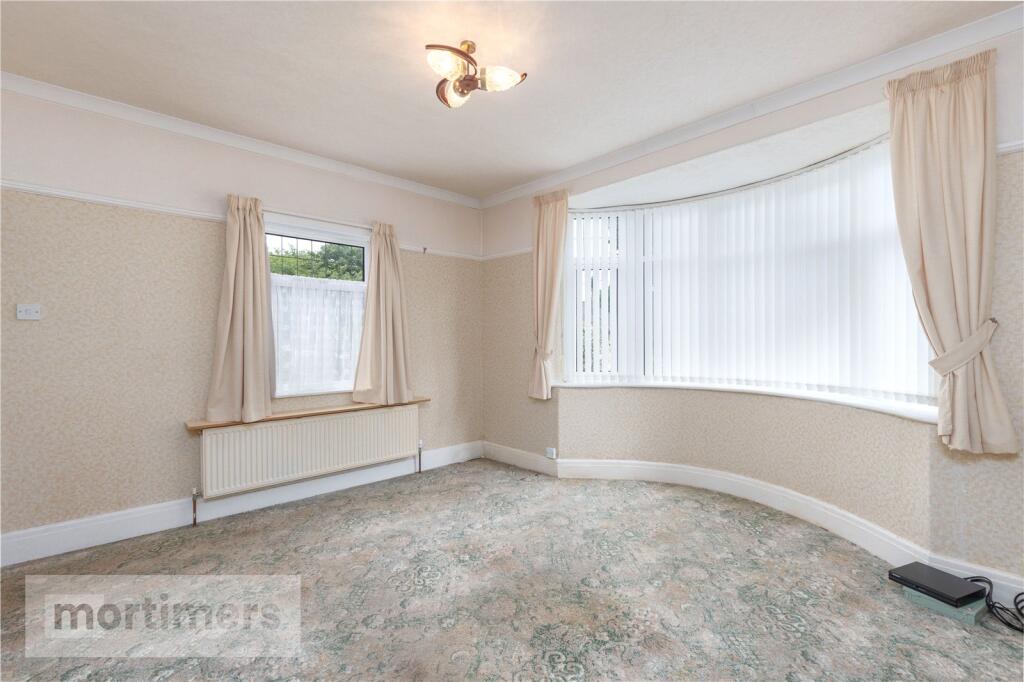 House in Hyndburn, Alleytroyds, Scaitcliffe - More