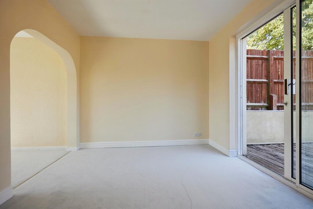 House in Salisbury - View 4