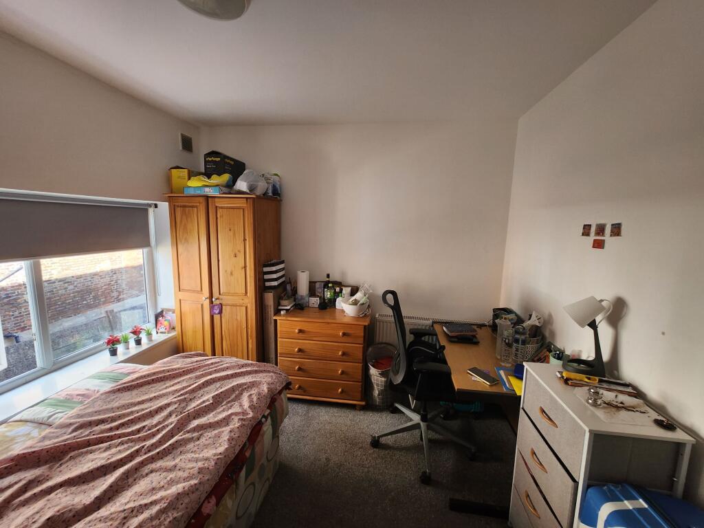 Apartment in Manchester, Ladybarn, Fallowfield - More