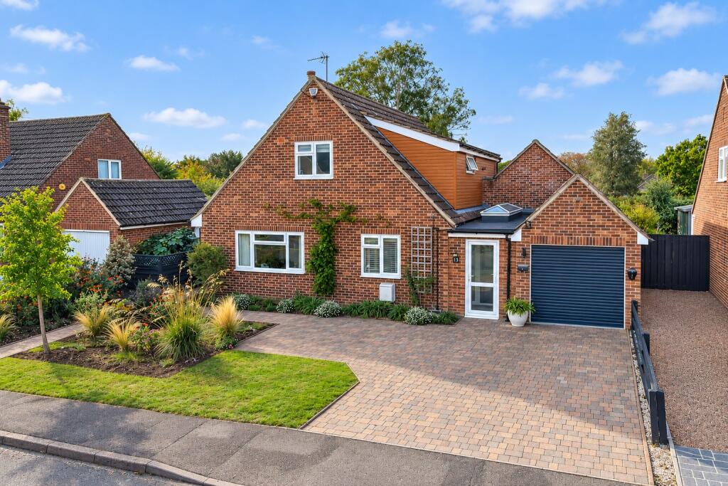 Main image of property: Weir Road, Hemingford Grey, Huntingdon, Cambridgeshire, PE28