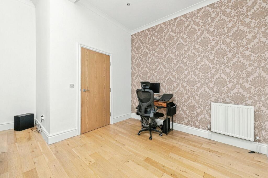 House in Kirklees, Mirfield - View 5