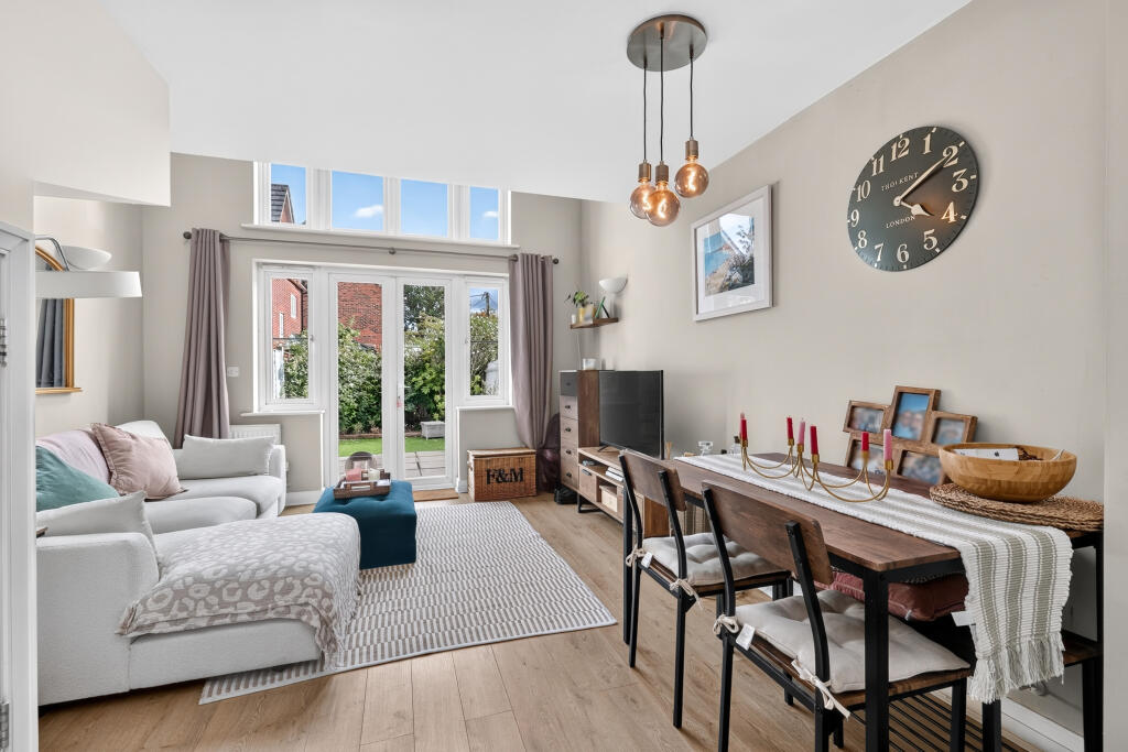 House in Wokingham - View 4
