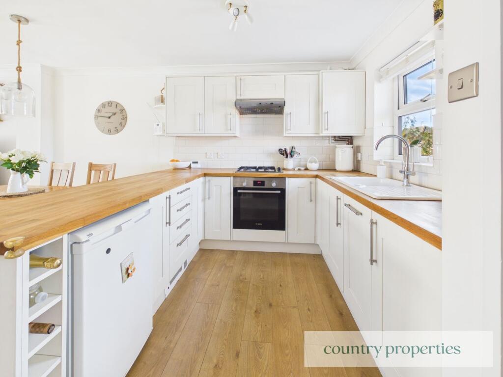 Carvers Croft, Woolmer Green, Knebworth, SG3 photo 4