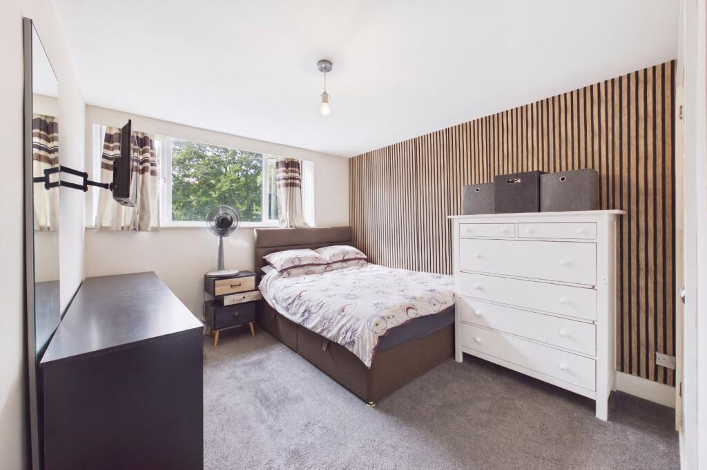 House in Guildford - View 5