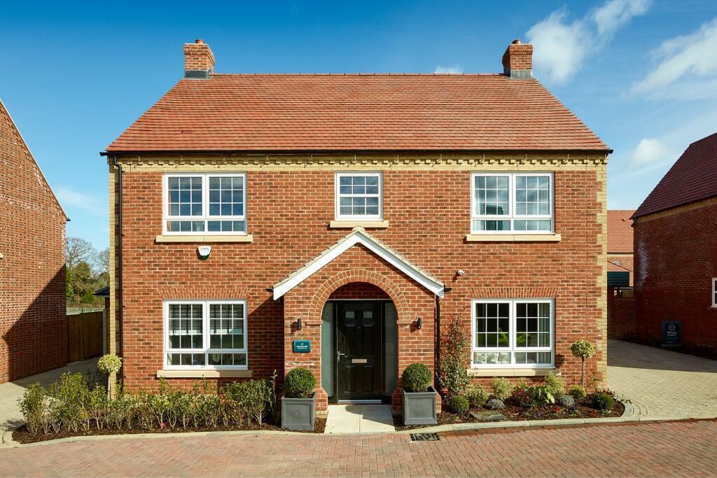Main image of property: Station Road,
Bow Brickhill,
Milton Keynes,
Buckinghamshire
MK17 9JU