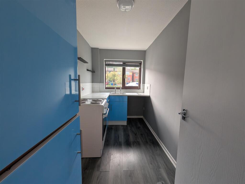 Apartment in Walsall - View 5