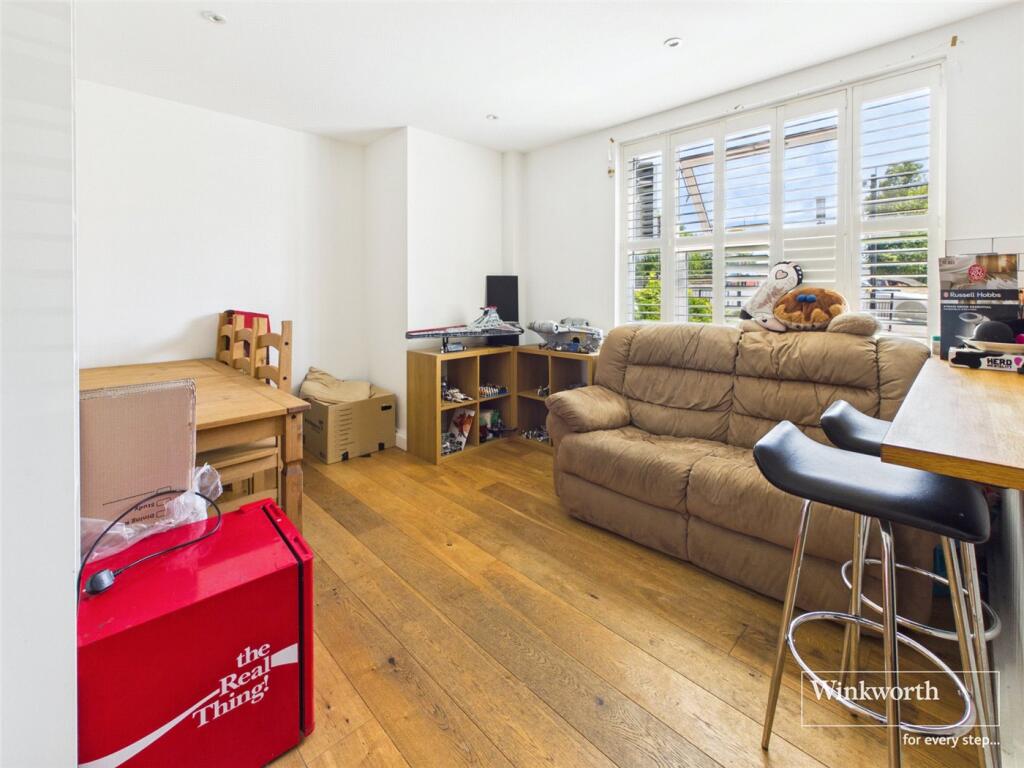 Sundial House, Carnegie Road, Newbury, Berkshire, RG14 - View 2
