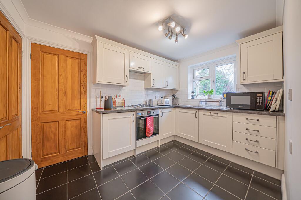 Stonebow Avenue, Solihull, B91 photo 4
