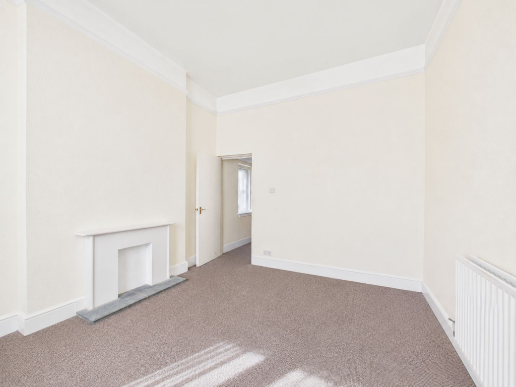 Apartment in Weston-super-Mare, North Somerset - View 4