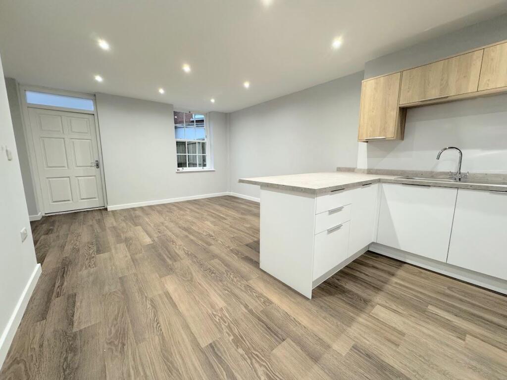 House in Derby - View 4