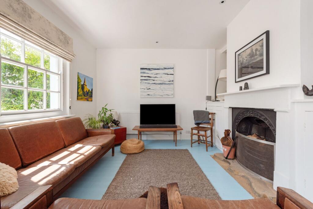 House in Chichester, Bosham - View 3