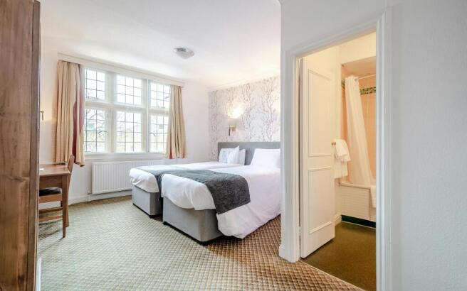 8685198-interior06.jpg