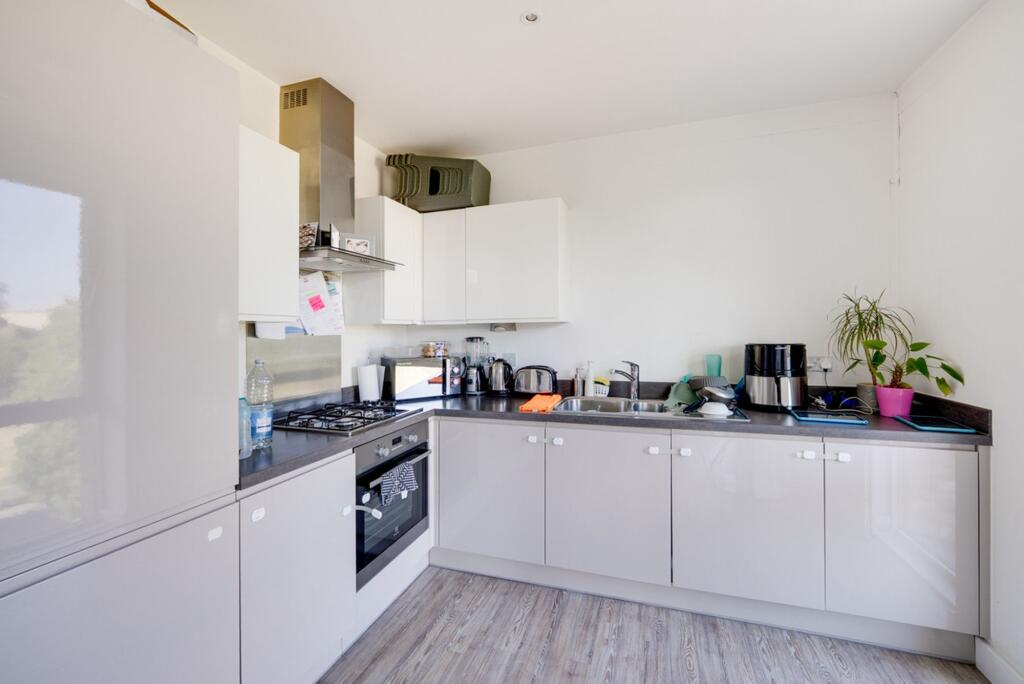 Apartment in London - View 4